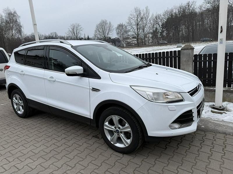 Używany Ford Kuga Titanium 150 KM (110 kW) 2015 Biały SUV