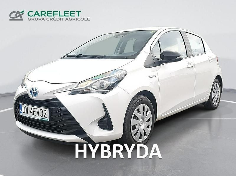 Biały Używany 2019 Toyota Yaris Hybrid Hatchback | 38 400 zł (Dobra cena) - Obraz 1/4