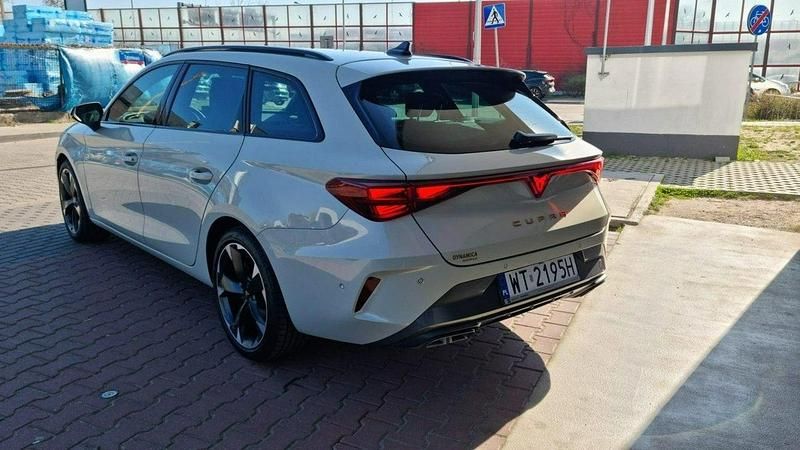 Używany Cupra Leon 150 KM (110 kW) 2024 Beżowy (metalik) Kombi