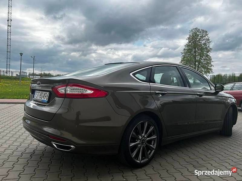 Używany Ford Mondeo Vignale 2017 Brązowy Sedan/Limuzyna