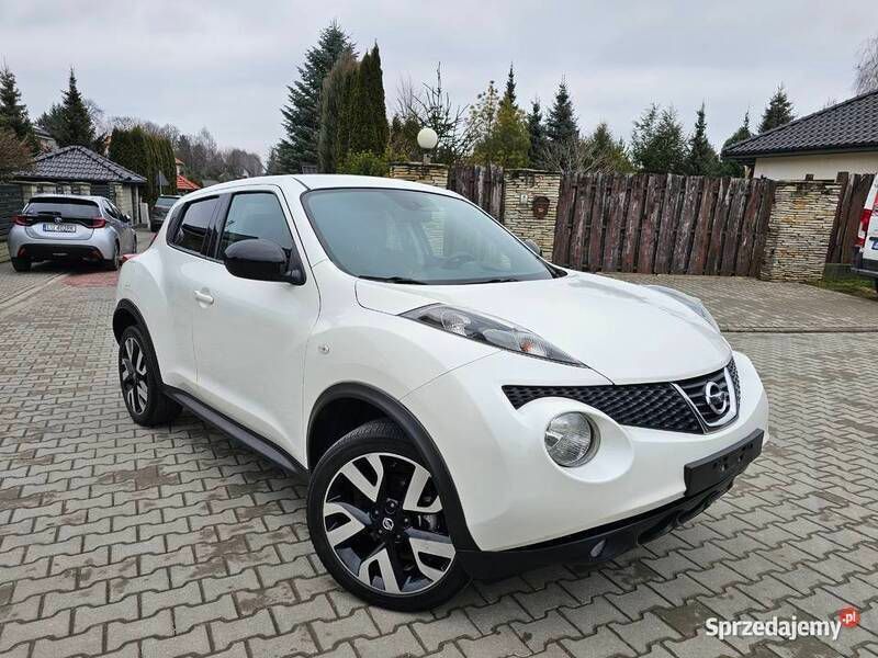 Biały Używany 2014 Nissan Juke SUV | 37 500 zł (Uczciwa cena) - Obraz 1/4