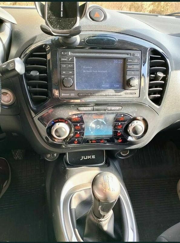 Używany Nissan Juke 117 KM (86 kW) 2010 Szary SUV