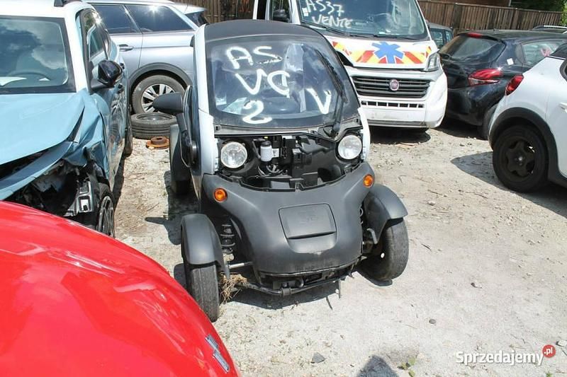 Czarny Używany 2017 Renault Twizy Hatchback | 9900 zł - Obraz 1/4