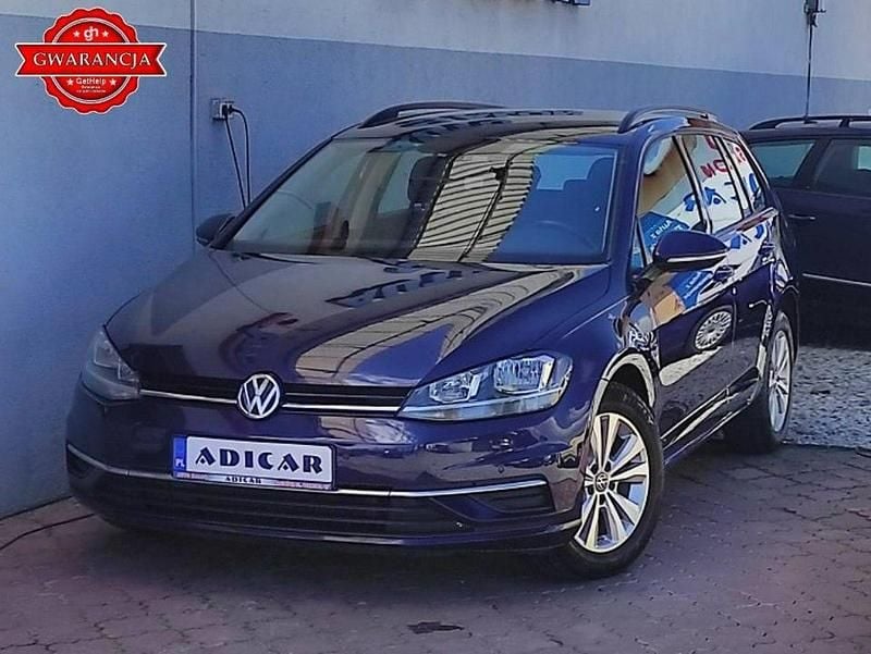Niebieski Używany 2018 VW Golf VII Kombi | 42 400 zł (Dość drogi) - Obraz 1/4