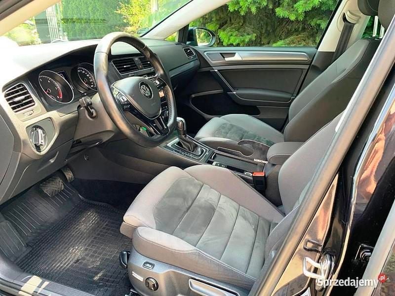 Używany VW Golf VIII R-line 2020 Czarny Kombi