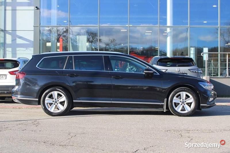 Używany VW Passat 150 KM (110 kW) 2023 Kombi