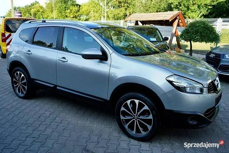 Używany Nissan Qashqai +2 109 KM (80 kW) 2010 Srebrny SUV