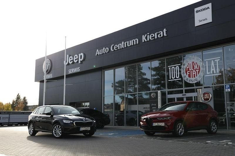 Czarny Używany 2024 Skoda Scala Selection Hatchback | 89 900 zł (Dość drogi) - Obraz 1/4