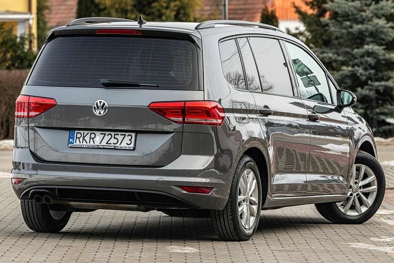 Używany VW Touran 2015 Szary Minivan