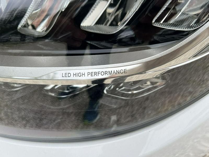 Używany Mercedes C220 194 KM (142 kW) 2018 Biały Kombi