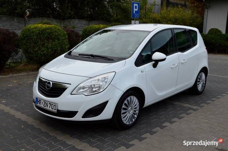 Biały Używany 2012 Opel Meriva Minivan | 20 900 zł - Obraz 1/4