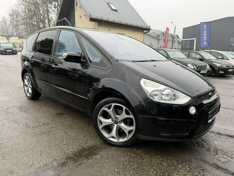 Używany Ford S-MAX S 145 KM (106 kW) 2009 Czarny (metalik) Minivan