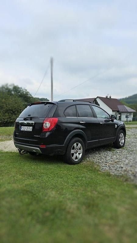 Czarny Używany 2008 Chevrolet Captiva SUV | 15 900 zł (Uczciwa cena) - Obraz 1/4