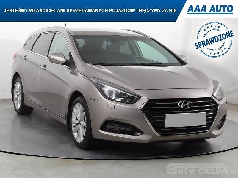 Używany Hyundai i40 2015 Beżowy