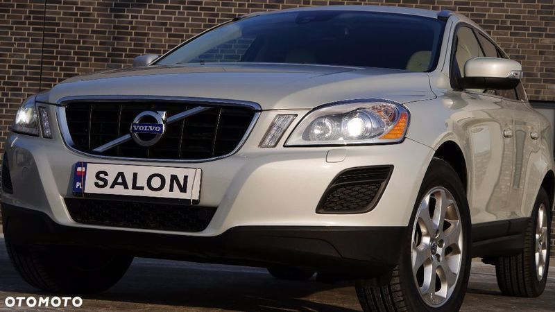 Volvo XC60 726 aut używanych na sprzedaż zebranych z 3