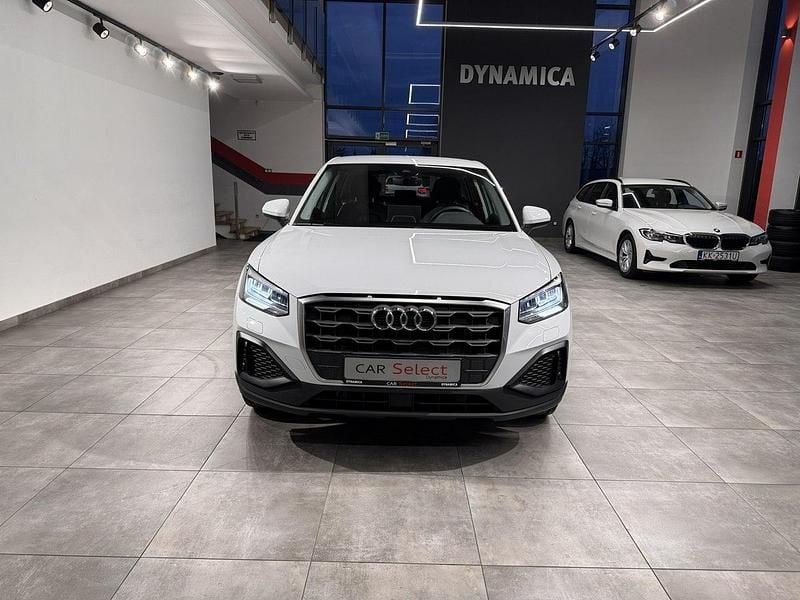 Biały Używany 2024 Audi Q2 Comfort SUV | 95 900 zł (Drogi) - Obraz 1/2