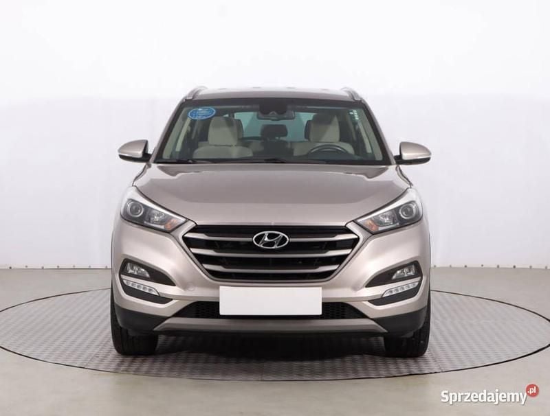 Srebrny Używany 2017 Hyundai Tucson SUV | 67 499 zł (Uczciwa cena) - Obraz 1/4