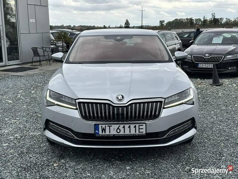 Srebrny Używany 2021 Skoda Superb Style Sedan/Limuzyna | 94 900 zł (Uczciwa cena) - Obraz 1/4
