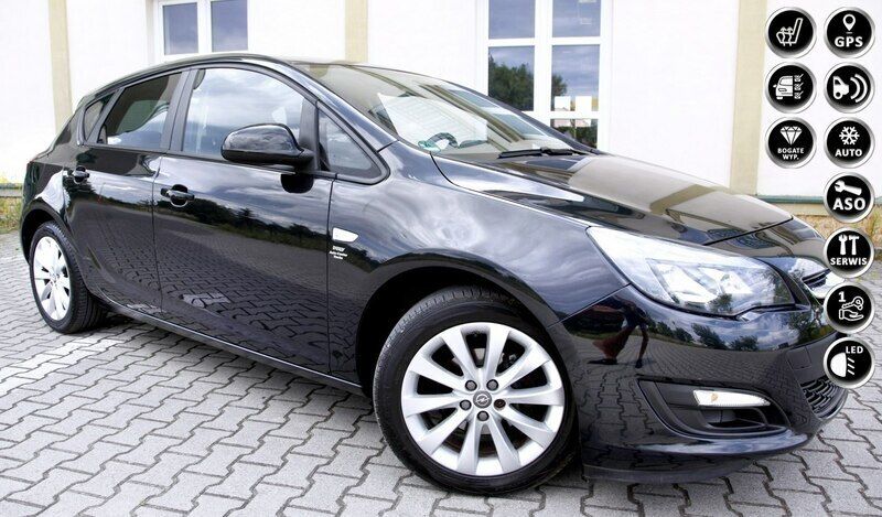 Czarny Używany 2014 Opel Astra Energy Hatchback | 30 999 zł (Super Cena) - Obraz 1/4