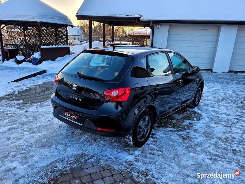 Używany Seat Ibiza 2011 Czarny Hatchback