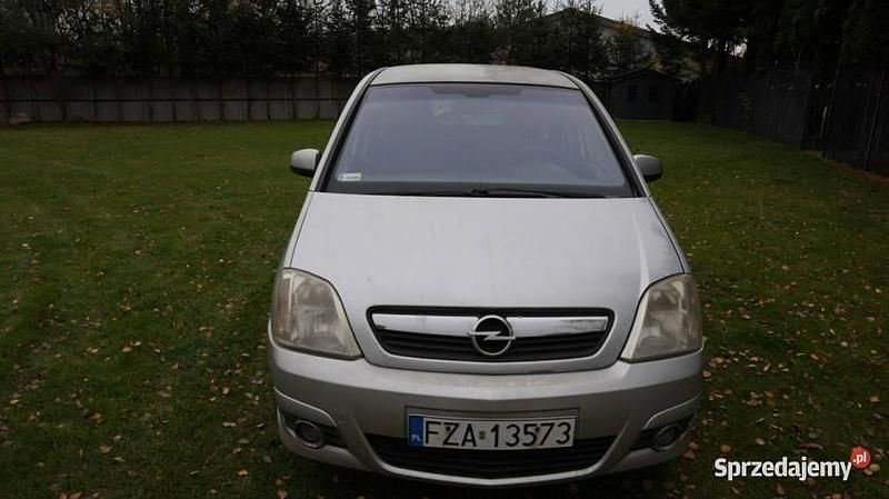 Srebrny Używany 2006 Opel Meriva Minivan | 5999 zł (Dość drogi) - Obraz 1/4