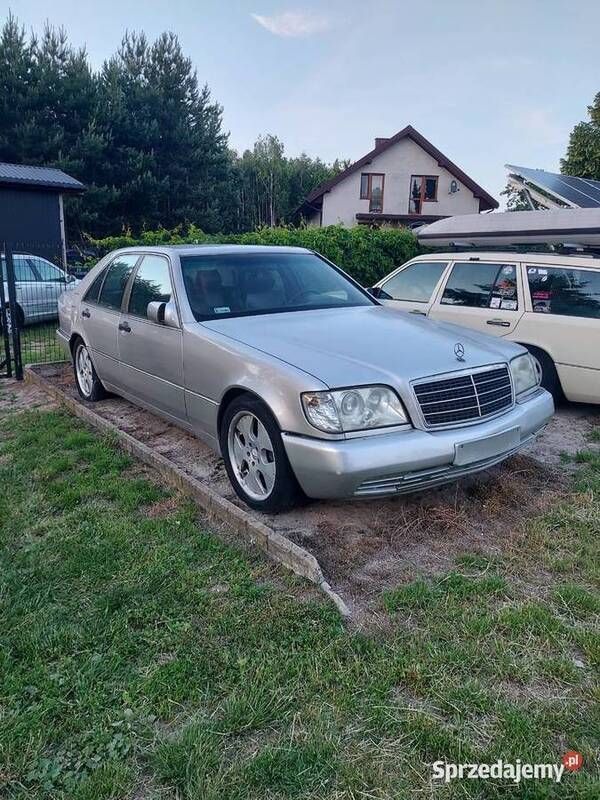 Srebrny Używany 1992 Mercedes E500 Sedan/Limuzyna | 25 000 zł - Obraz 1/4