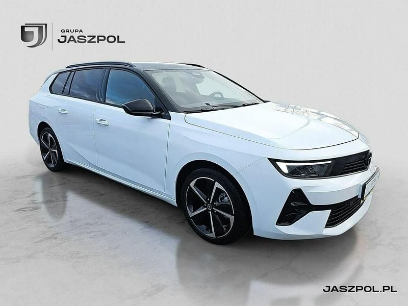 Nowe Opel Astra 130 KM (95 kW) 2025 Biały Kombi