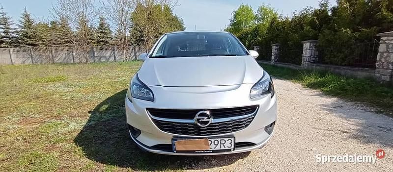 Używany Opel Corsa 2017 Srebrny Hatchback