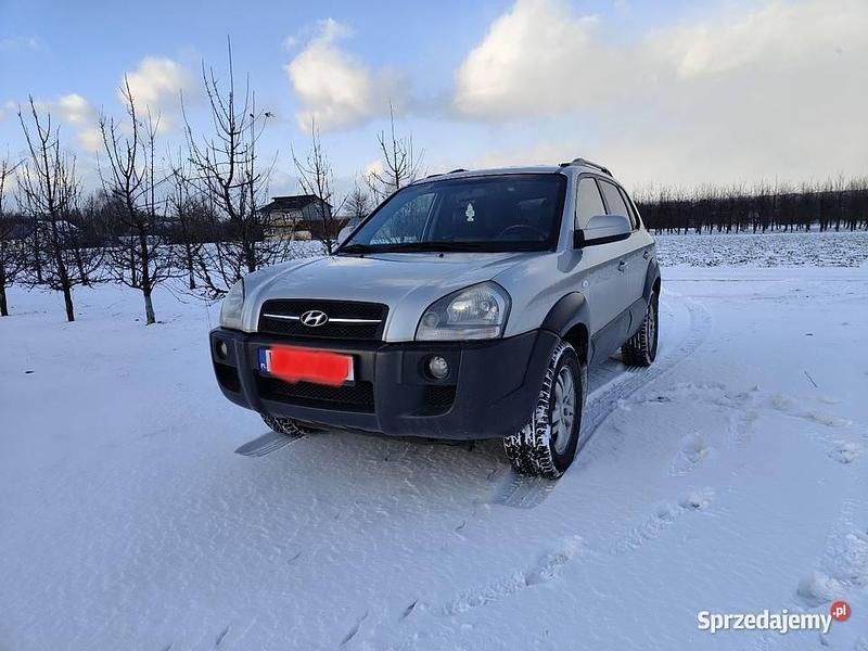 Srebrny Używany 2007 Hyundai Tucson SUV | 16 000 zł (Uczciwa cena) - Obraz 1/4
