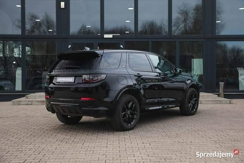 Używany Land Rover Discovery 5 Dynamic 200 KM (147 kW) 2023 Czarny (metalik) SUV