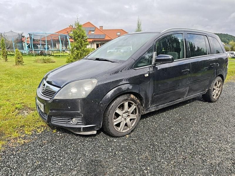 Czarny Używany 2007 Opel Zafira Minivan | 1999 zł (Super Cena) - Obraz 1/4