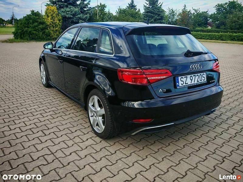 Używany Audi A3 Sportback 2018 Czarny Hatchback