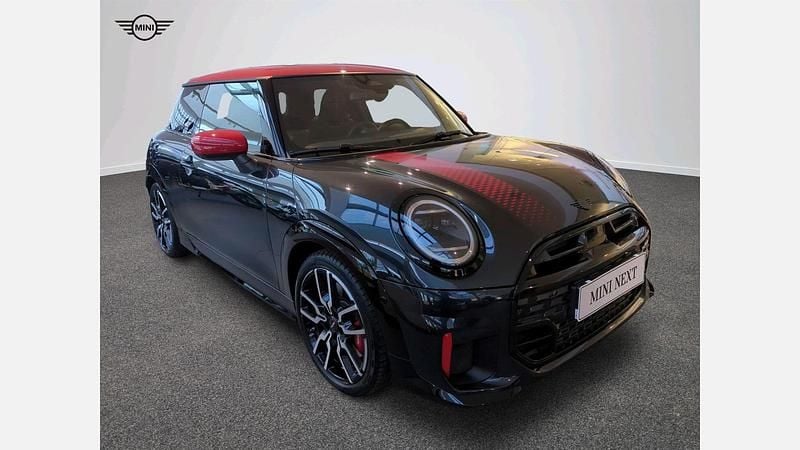 Używany Mini John Cooper Works 231 KM (169 kW) 2025 Legend grey metalizowany Hatchback