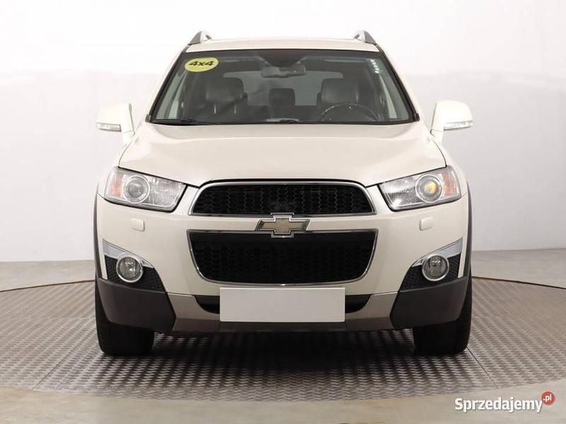 Biały Używany 2011 Chevrolet Captiva SUV | 32 999 zł (Dobra cena) - Obraz 1/4