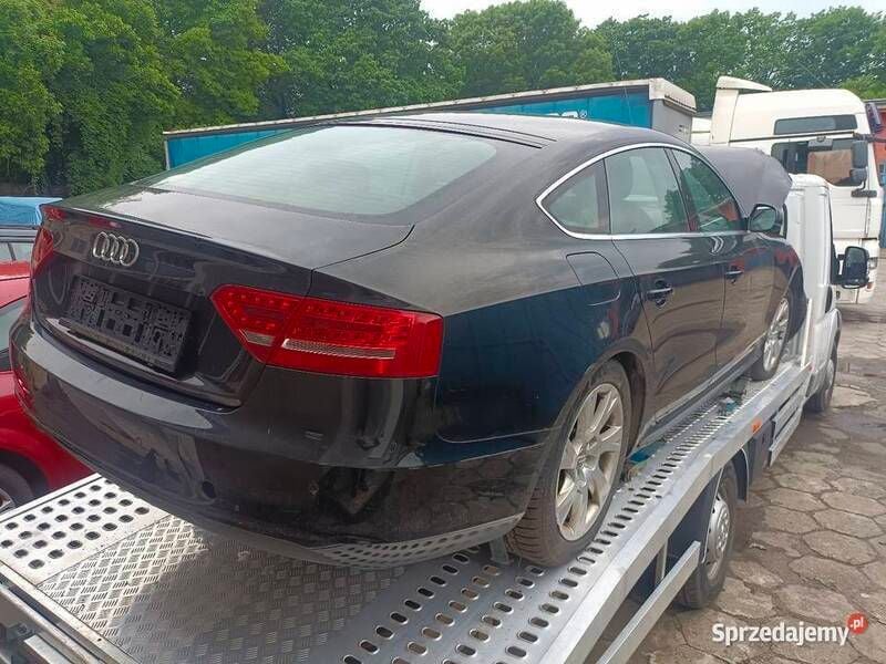 Czarny Używany 2011 Audi A5 Coupe | 22 000 zł - Obraz 1/4