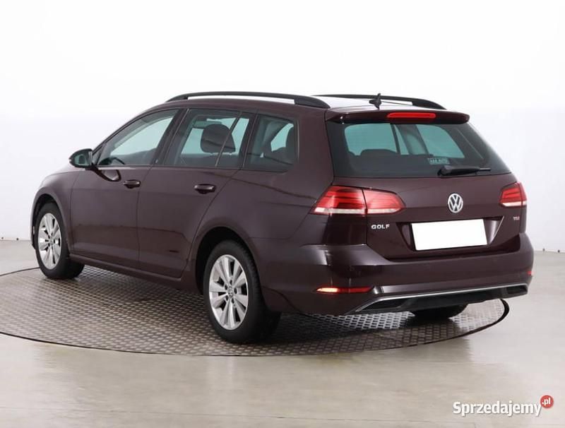 Używany VW Golf VII 116 KM (85 kW) 2017 Fioletowy Kombi