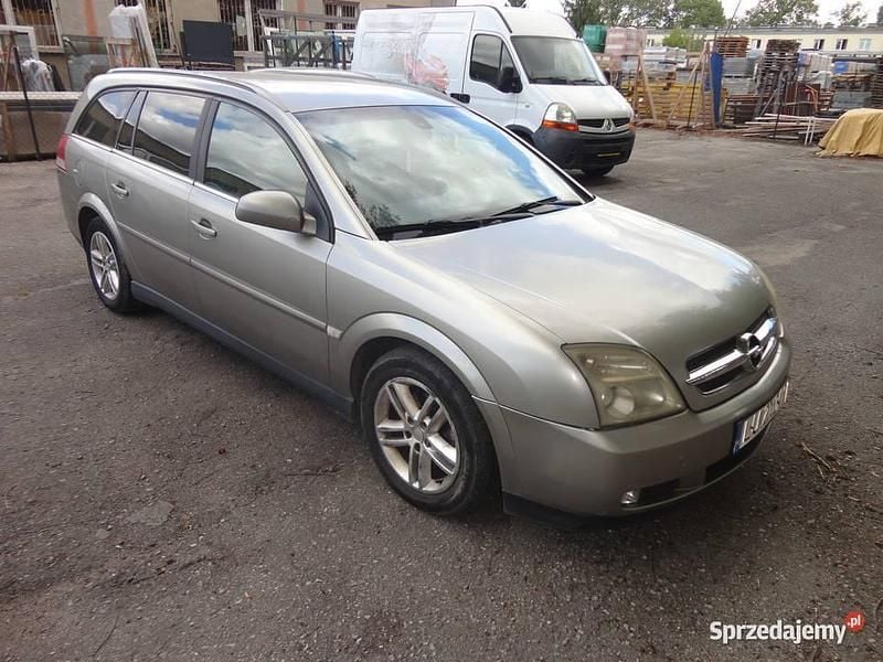 Używany Opel Vectra 2004 Srebrny Kombi