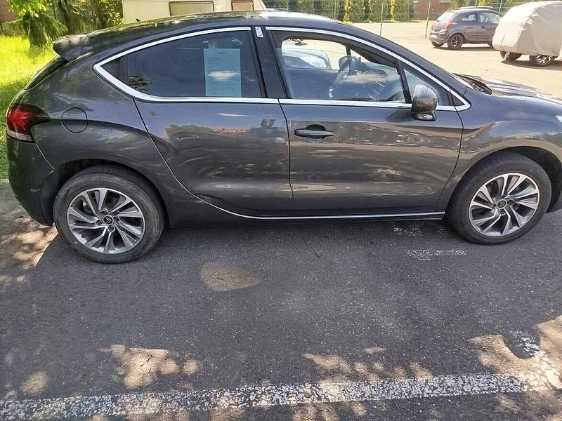 Używany Citroën DS4 2012 Szary Hatchback