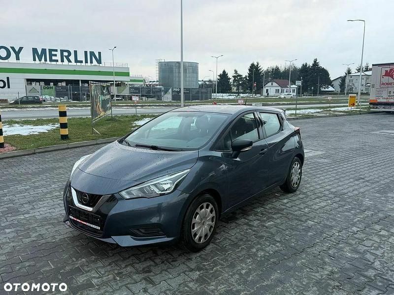 Używany Nissan Micra 2018 Szary Sedan/Limuzyna