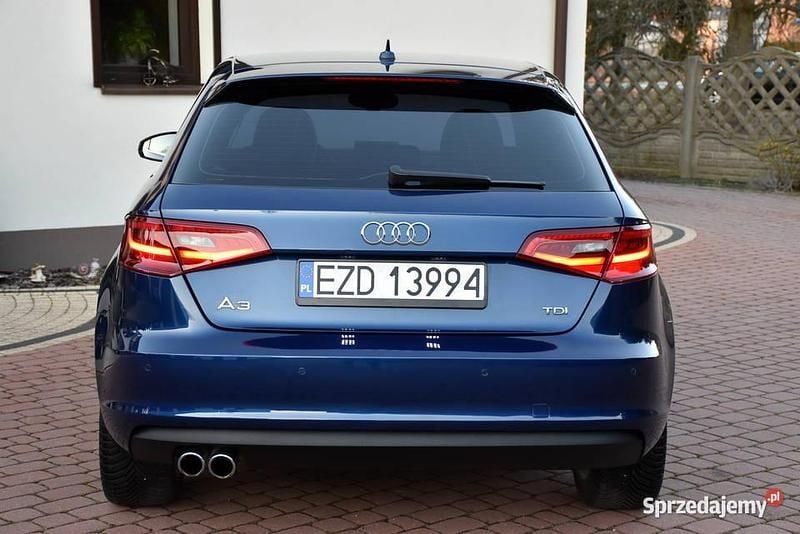 Używany Audi A3 Sportback Ambiente 2014 Niebieski Hatchback