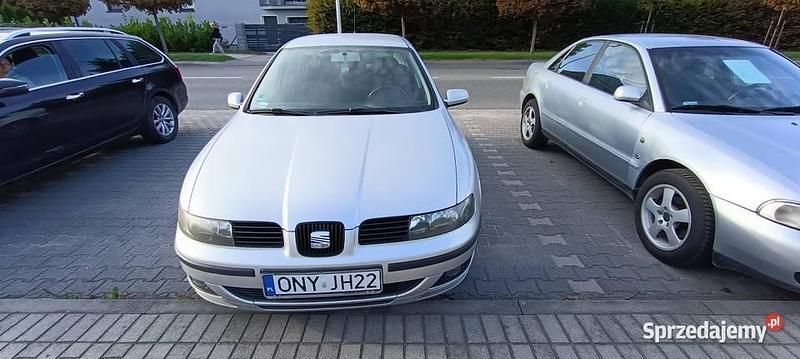 Srebrny Używany 2003 Seat Leon Sedan/Limuzyna | 6300 zł (Uczciwa cena) - Obraz 1/4