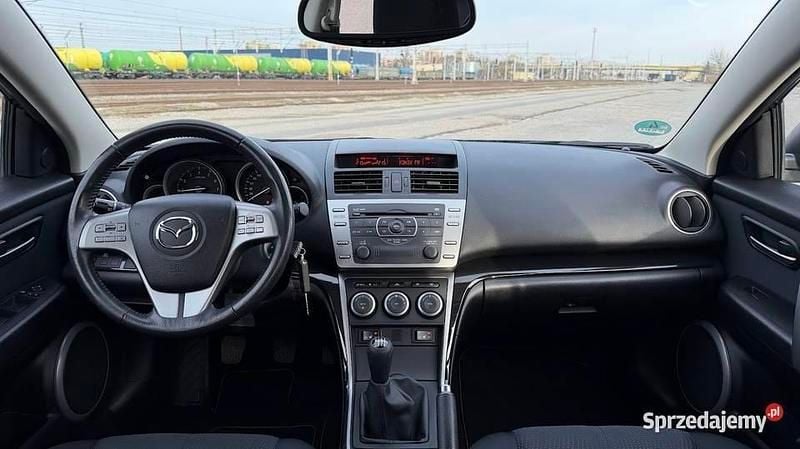 Używany Mazda 6 2010 Czarny Kombi