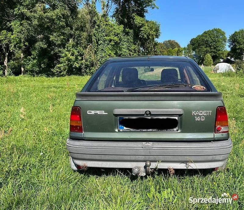 Zielony Używany 1986 Opel Kadett Hatchback | 10 000 zł - Obraz 1/4