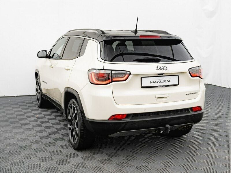 Używany Jeep Compass Limited 150 KM (110 kW) 2020 Beżowy SUV