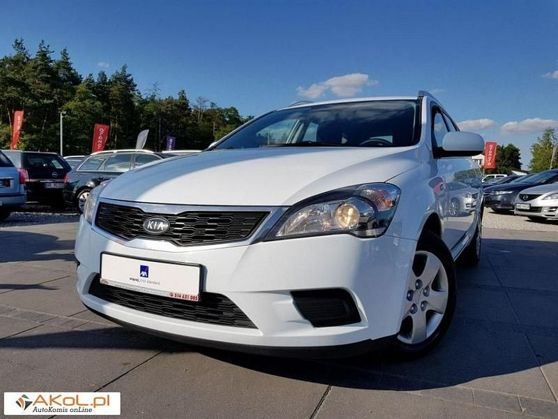 Biały (metalik, perła) Używany 2011 Kia Ceed Sedan/Limuzyna | 23 900 zł - Obraz 1/1