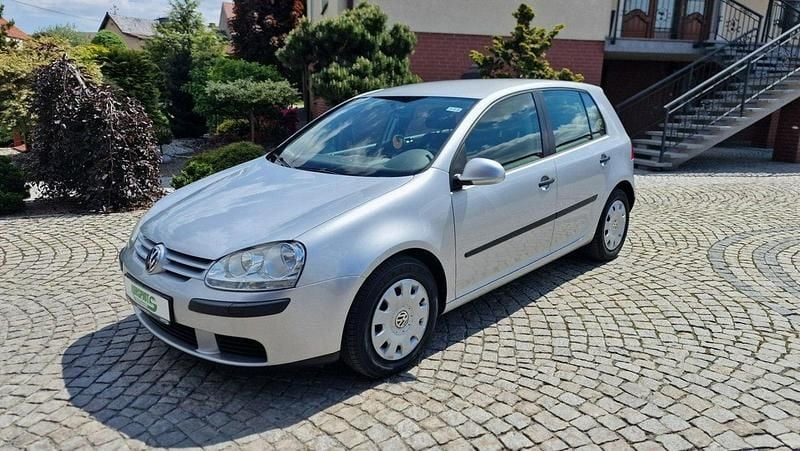 Srebrny Używany 2005 VW Golf IV Hatchback | 9900 zł (Dość drogi) - Obraz 1/4