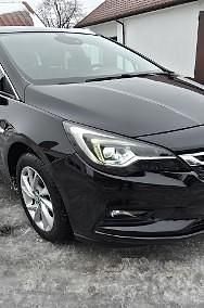 Używany Opel Astra 150 KM (110 kW) 2018 Czarny Kombi