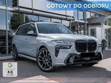 Szary Nowe 2025 BMW X7 M Sport SUV | 523 900 zł (Uczciwa cena) - Obraz 1/4