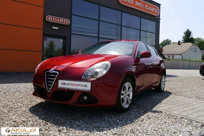 Czerwony Używany 2012 Alfa Romeo Giulietta Hatchback | 29 900 zł (Uczciwa cena) - Obraz 1/4