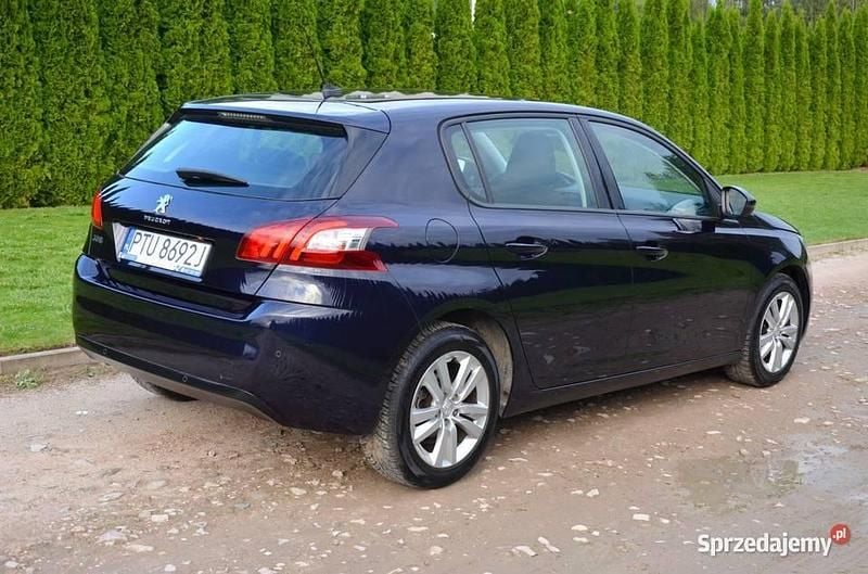 Używany Peugeot 308 120 KM (88 kW) 2017 Fioletowy Hatchback